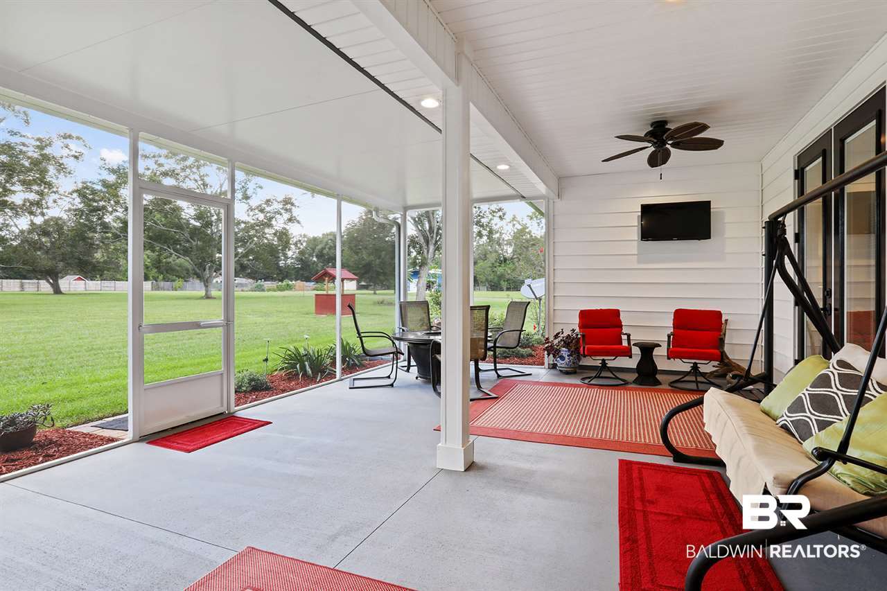 12665 County Road 55 Foley, AL 36535 - Photo 17 of 23 Screened Back Porch