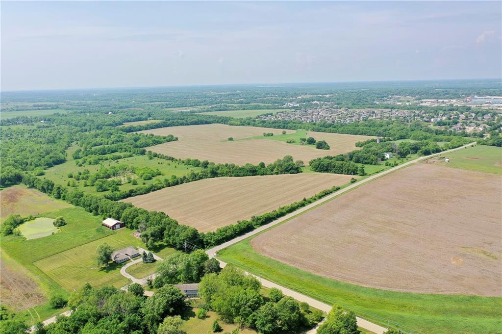 18721 West 207th Street Spring Hill, KS 66083 - Photo 13 of 21