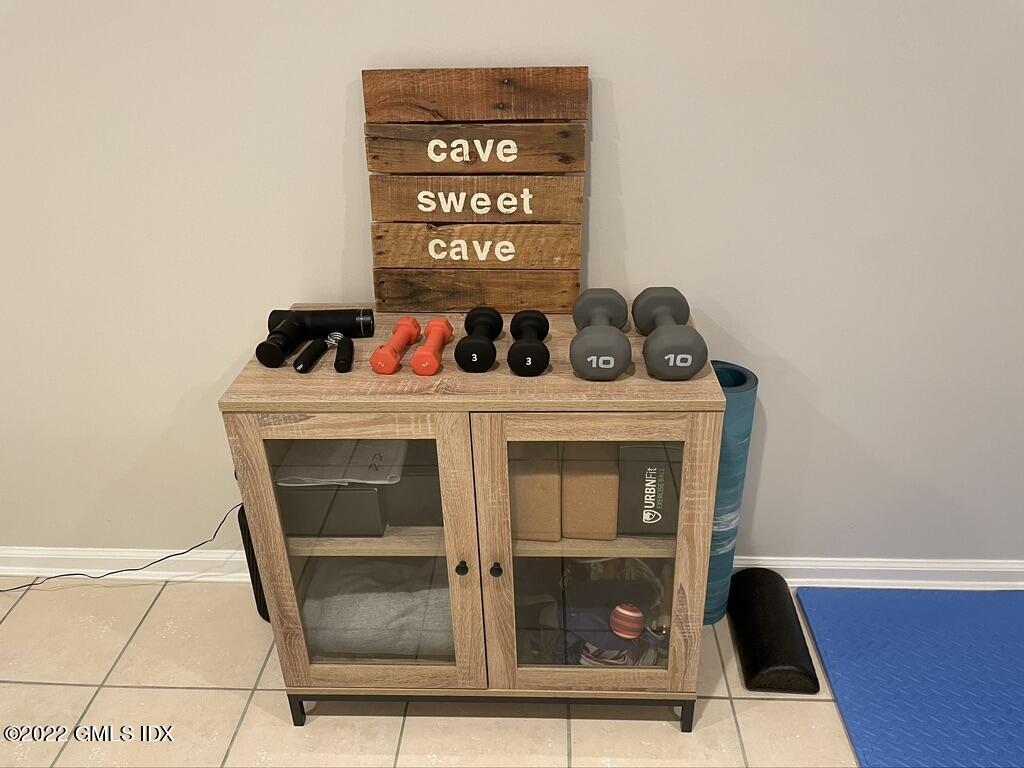 78 River Road, Unit 16 Cos Cob, CT 06807 - Photo 35 of 40 Gym