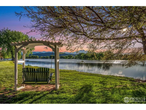 a view of a lake from a yard