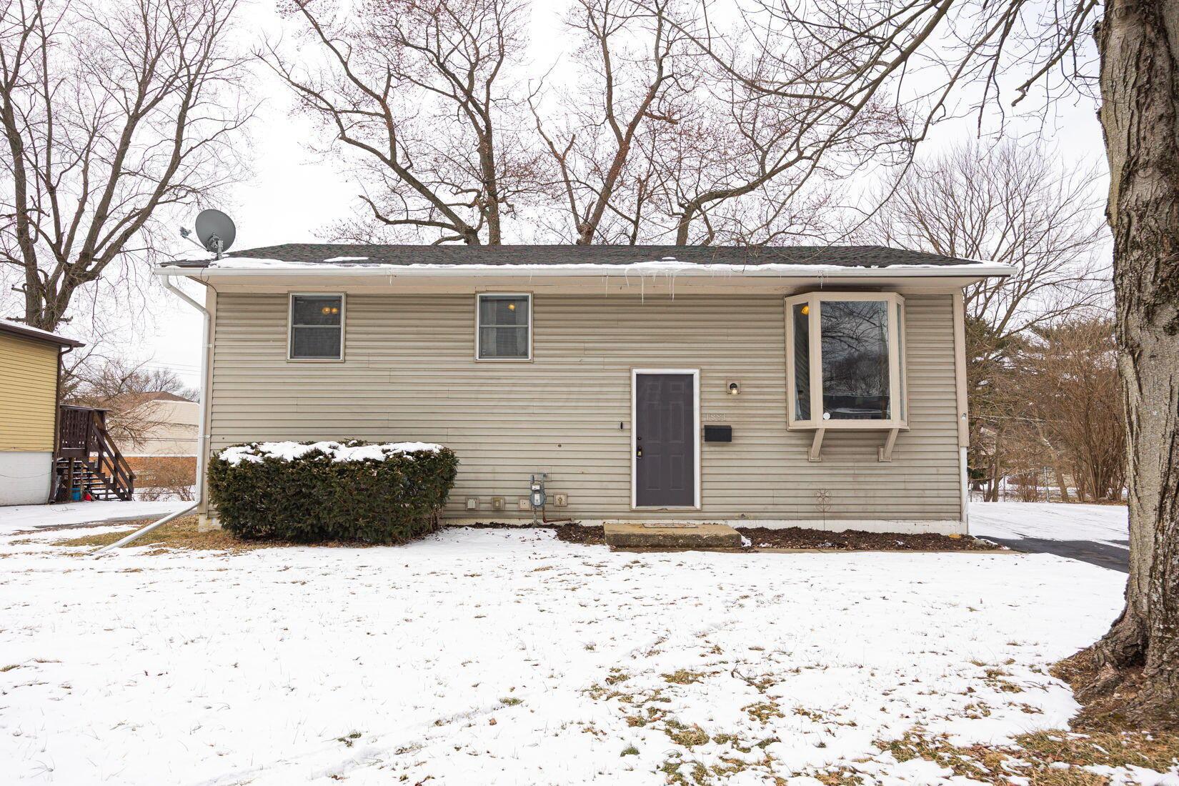 1881 Woodcrest Road Columbus, OH 43232 - Photo 39 of 45 27