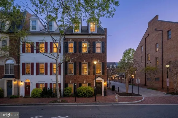 $1,200,000 | 414 North Royal Street, Alexandria, VA 22314