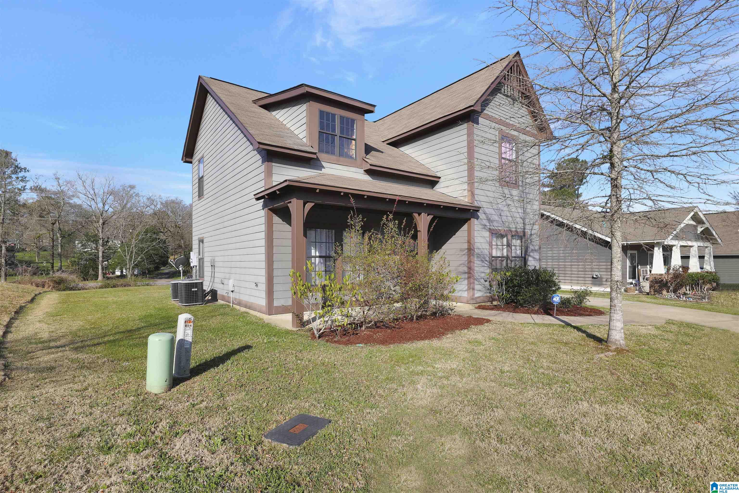 172 Enclave Avenue Calera, AL 35040 - Photo 2 of 28