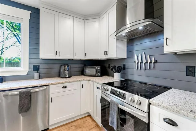 $3,000 | 1921 Hazelwood Drive Southeast, Marietta, GA 30067