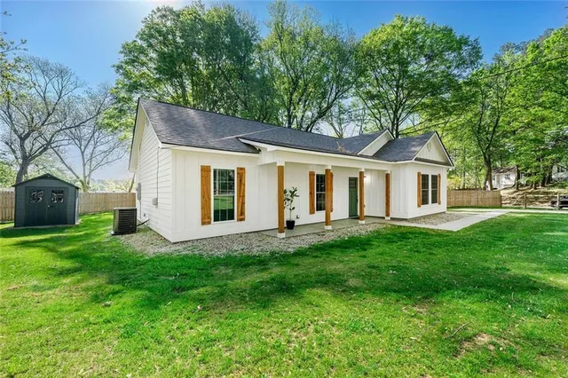 $3,000 | 1921 Hazelwood Drive Southeast, Marietta, GA 30067