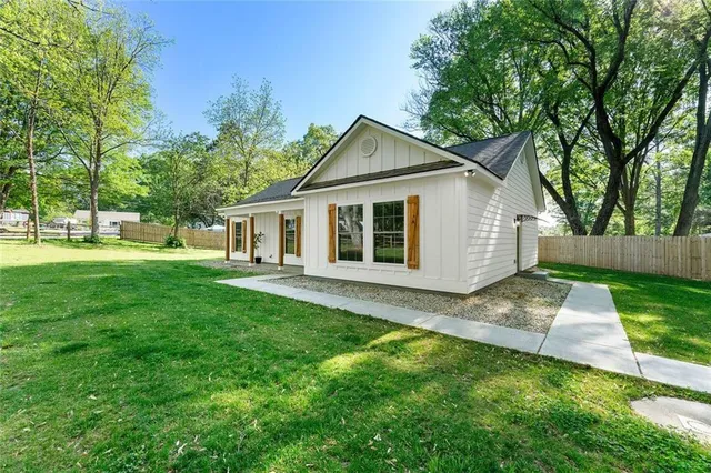 $3,000 | 1921 Hazelwood Drive Southeast, Marietta, GA 30067