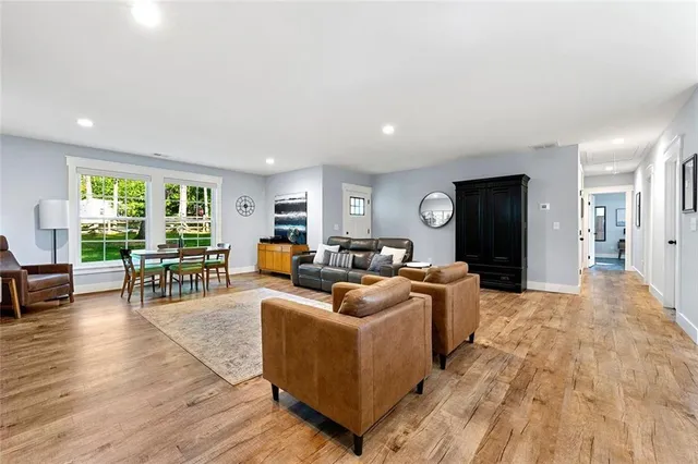 $3,000 | 1921 Hazelwood Drive Southeast, Marietta, GA 30067