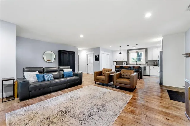 $3,000 | 1921 Hazelwood Drive Southeast, Marietta, GA 30067