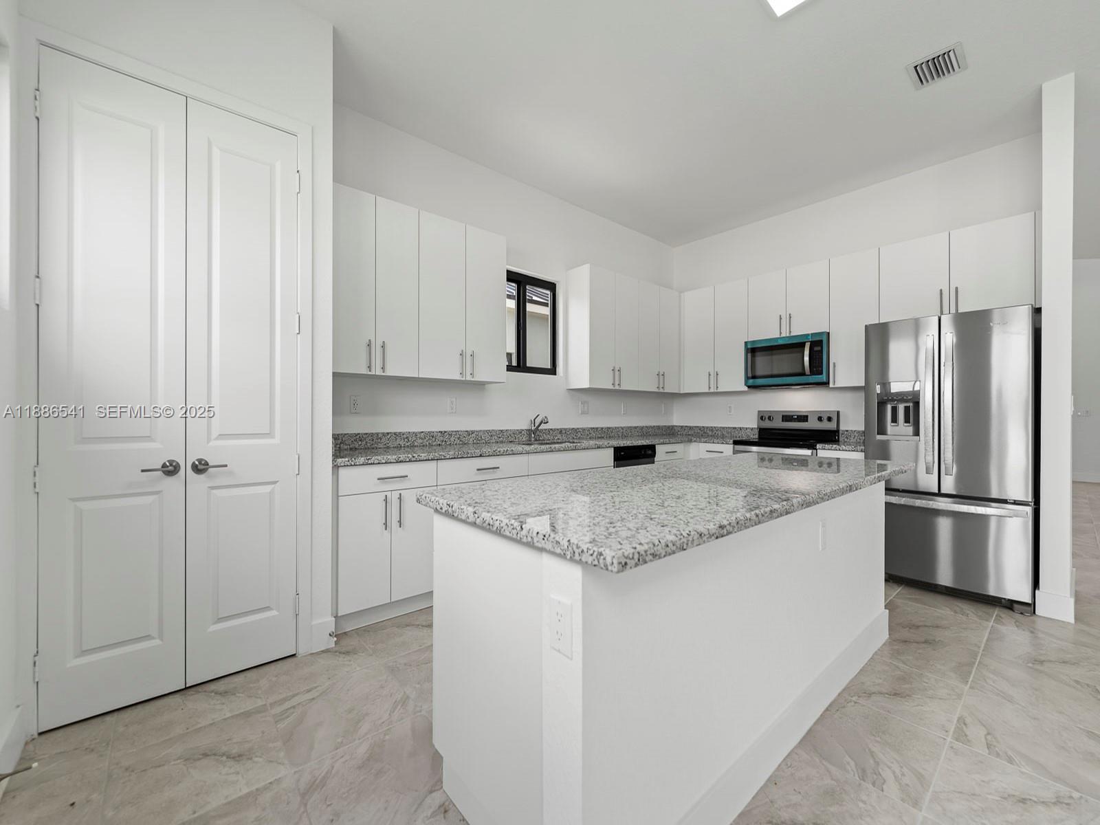 18911 Southwest 317th Terrace Homestead, FL 33030 - Photo 14 of 50