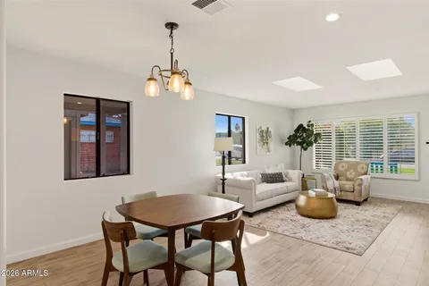 $595,000 | 840 East Ocotillo Road, Phoenix, AZ 85014