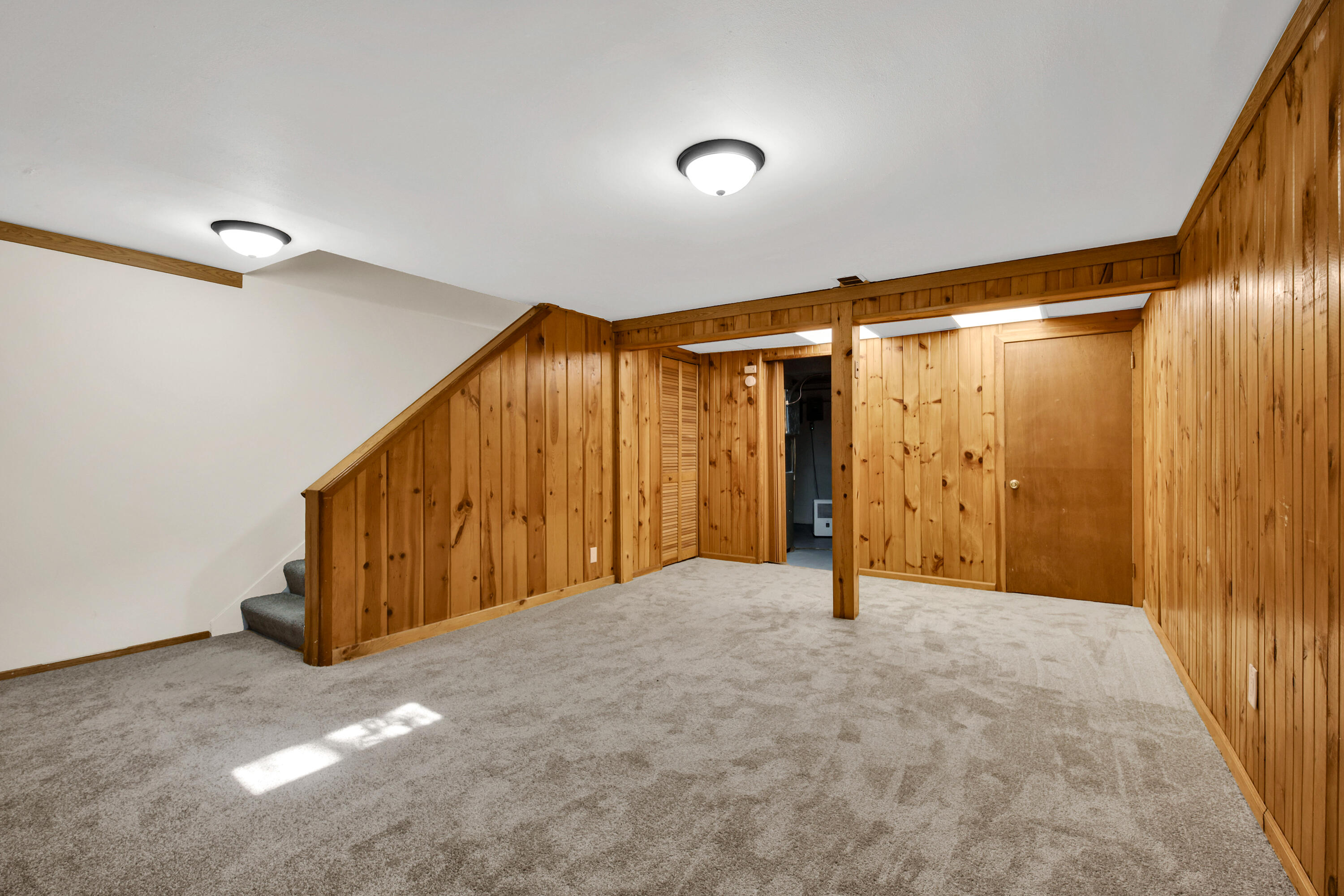 9851 Beloit Road Milwaukee, WI 53228 - Photo 23 of 27 9851 W Beloit Road-23