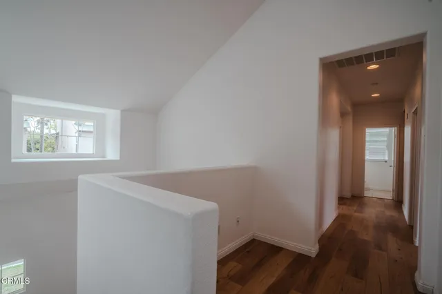 an entryway and a window in a room