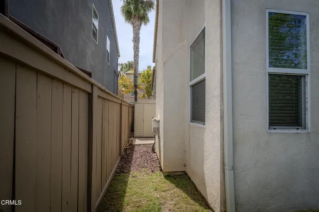 a view of a pathway of a house