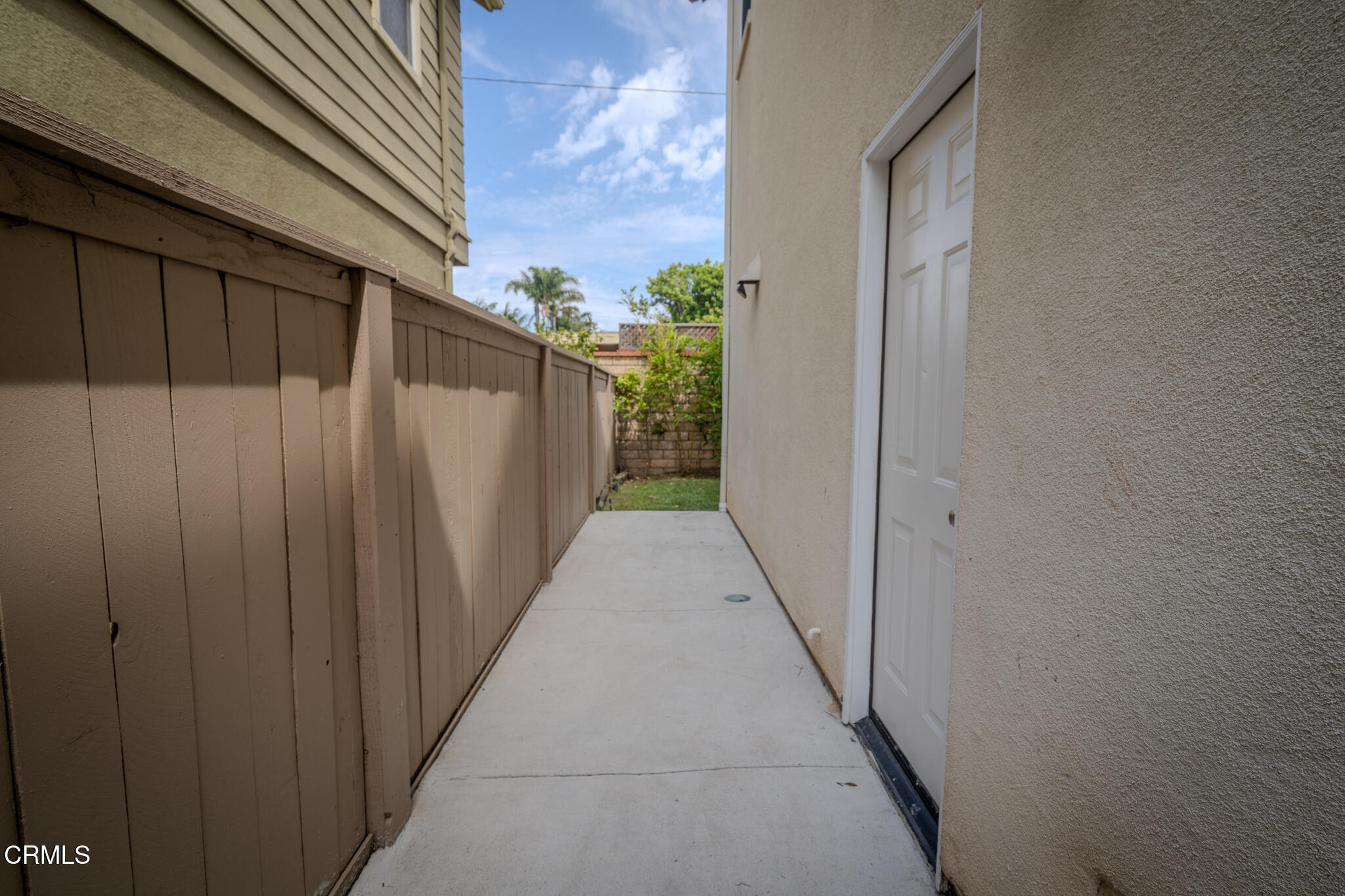 525 Shell Harbor Lane Port Hueneme, CA 93041 - Photo 45 of 47 a view of a pathway of a building