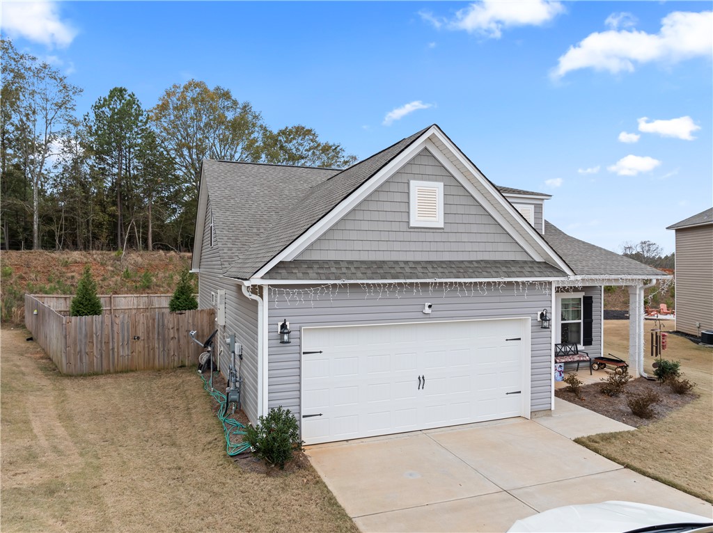 304 Alameda Lane Pendleton, SC 29670 - Photo 3 of 37 Gallery Image 3