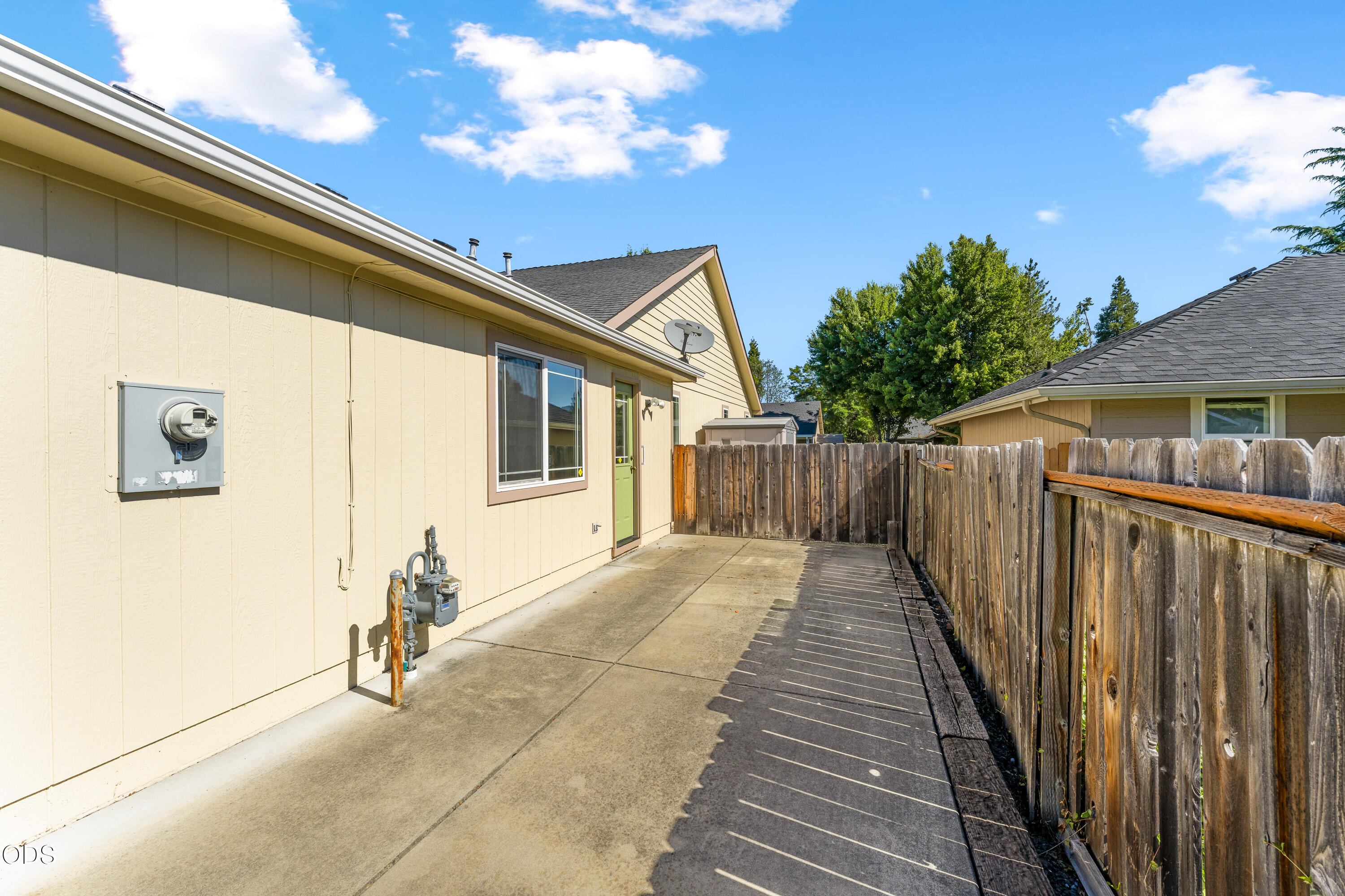 2690 Trinity Way Grants Pass, OR 97527 - Photo 29 of 30