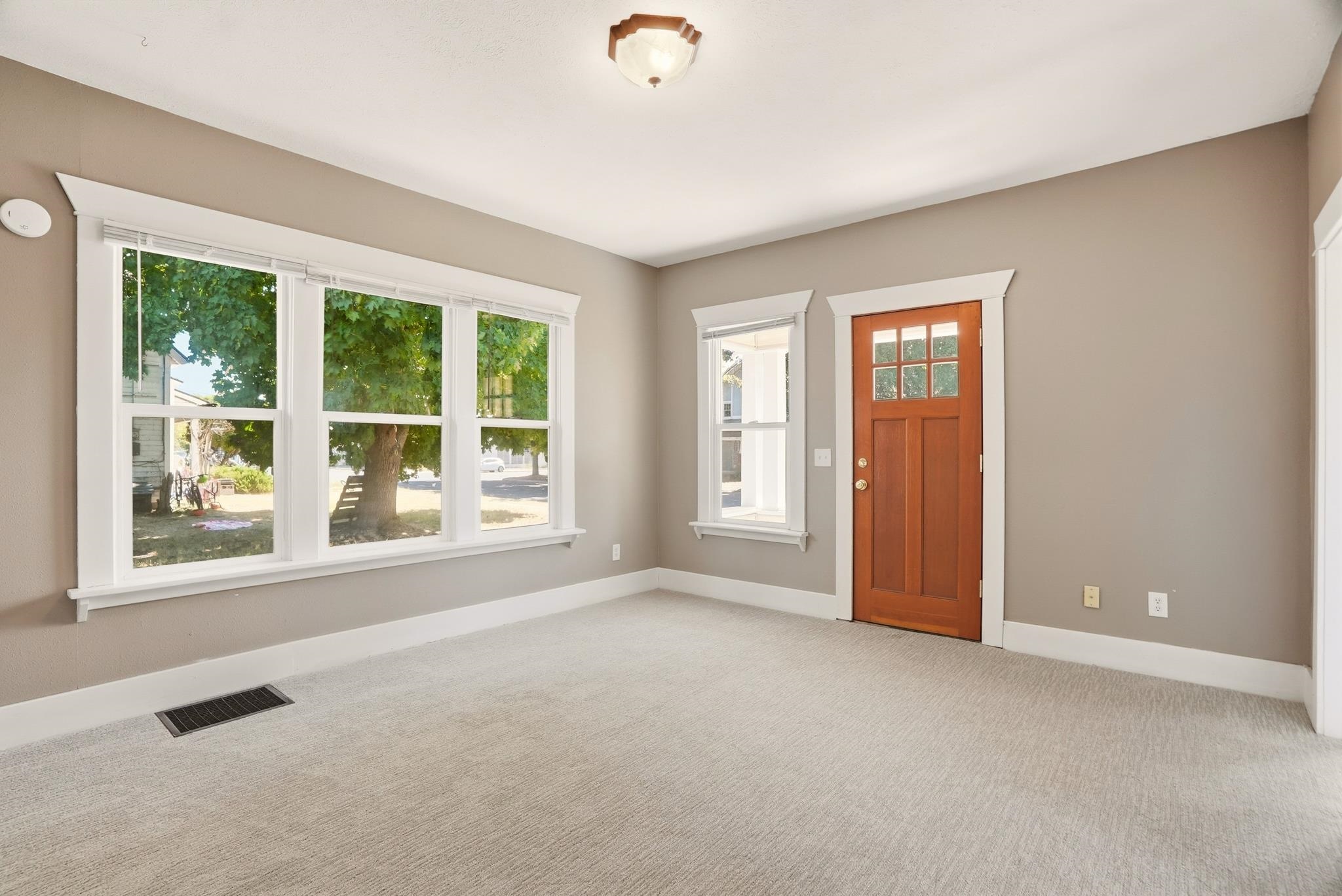 114 2nd Street Cheney, WA 99004 - Photo 5 of 25