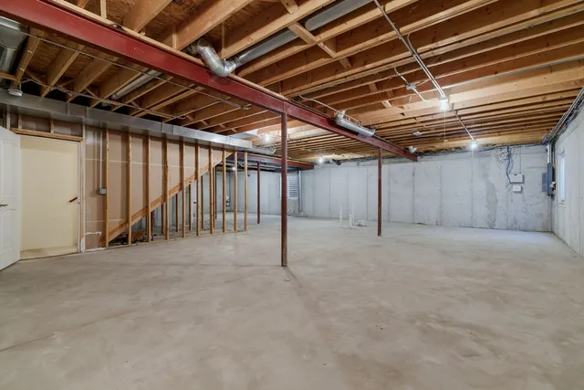 $650,000 | 1285 Stonebriar Court, Naperville, IL 60540