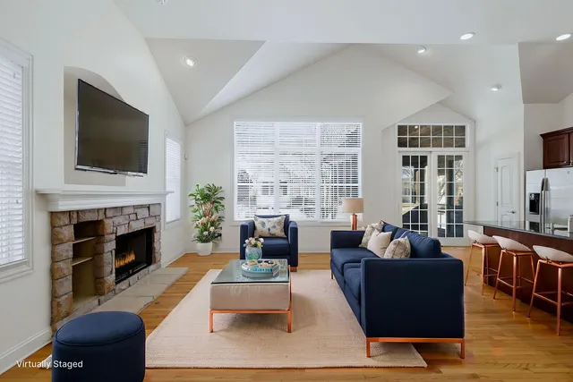 $650,000 | 1285 Stonebriar Court, Naperville, IL 60540