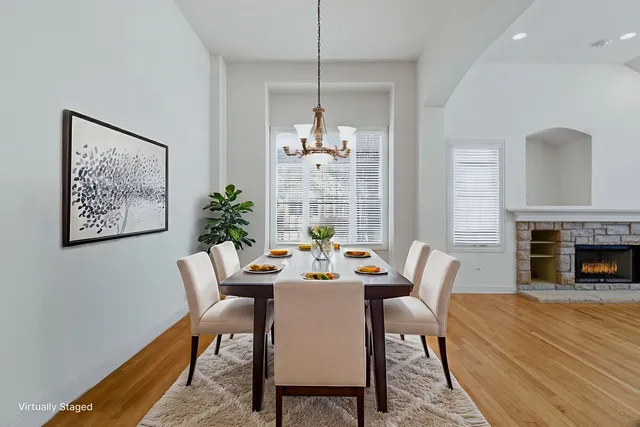 $650,000 | 1285 Stonebriar Court, Naperville, IL 60540