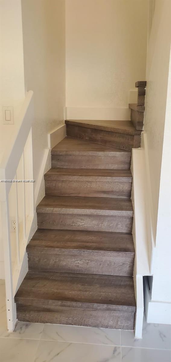 5100 West 12th Lane, Unit E7 Hialeah, FL 33012 - Photo 6 of 35