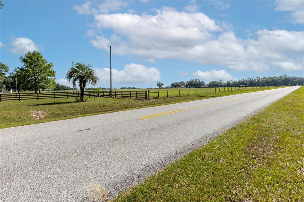 24063 Hayman Road Brooksville, FL 34602 - Photo 11 of 97