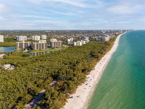 $17,250 | 17 Bluebill Avenue, Unit 903, Naples, FL 34108