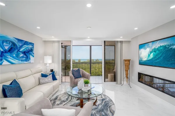 $17,250 | 17 Bluebill Avenue, Unit 903, Naples, FL 34108
