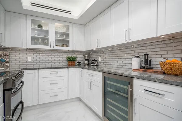 $17,250 | 17 Bluebill Avenue, Unit 903, Naples, FL 34108