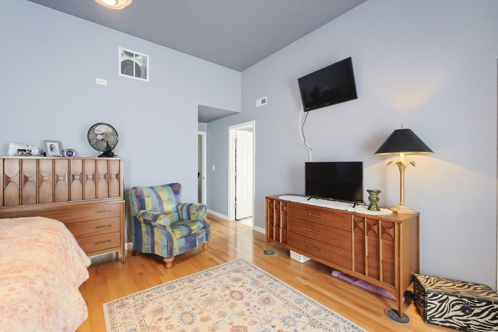 20-22 Chapin Street Milford, MA 01757 - Photo 17 of 40