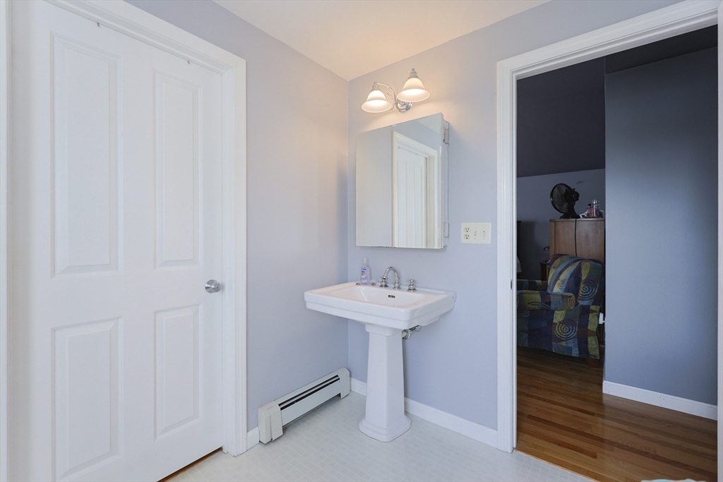 20-22 Chapin Street Milford, MA 01757 - Photo 19 of 40