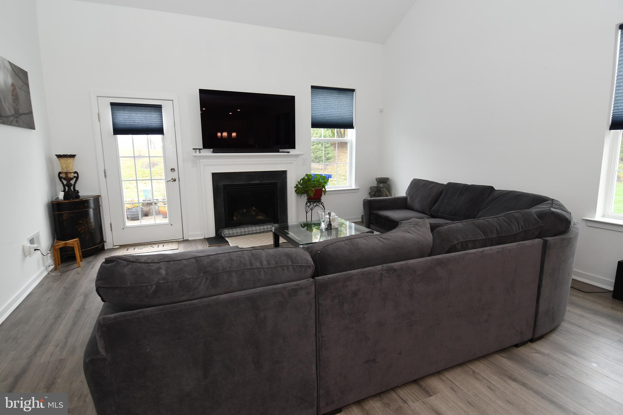 84 Bridge Boulevard Mount Holly, NJ 08060 - Photo 12 of 38