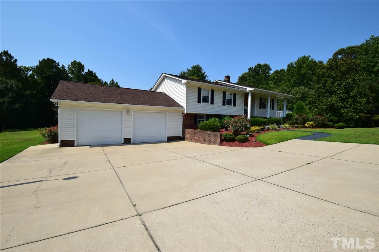 33 Blue Pond Road Clayton, NC 27520 - Photo 2 of 30 Gallery Image 2