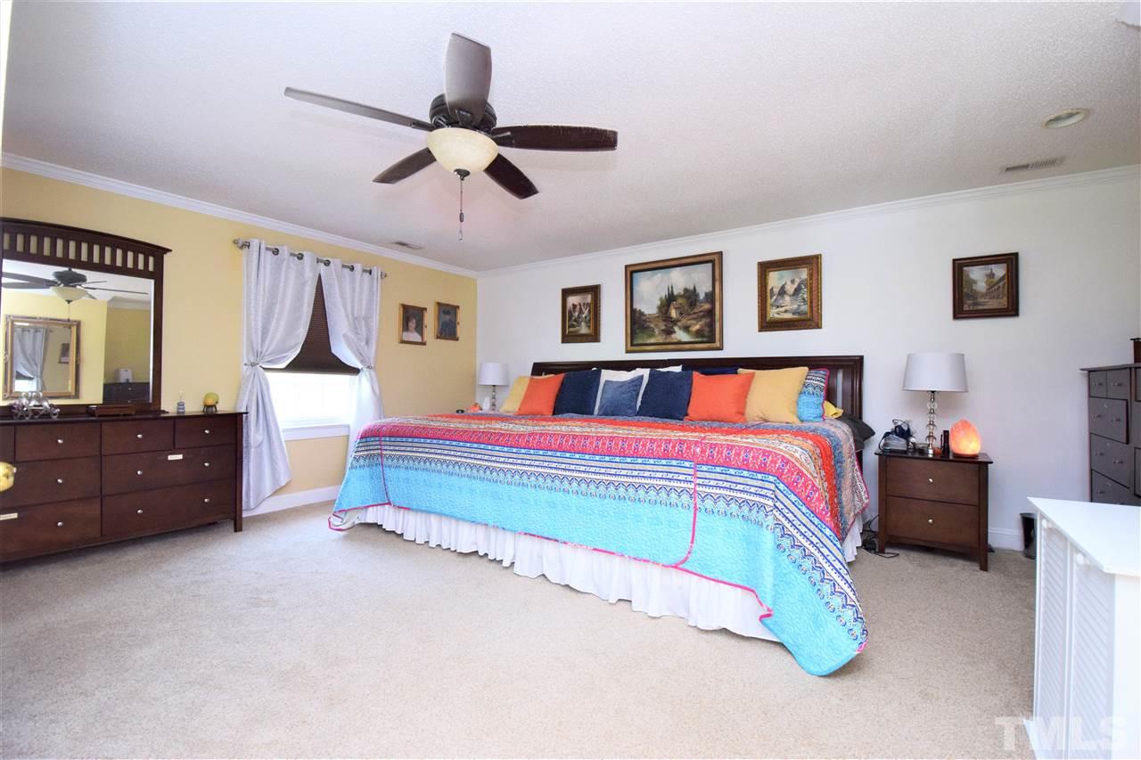 33 Blue Pond Road Clayton, NC 27520 - Photo 14 of 30 Gallery Image 14