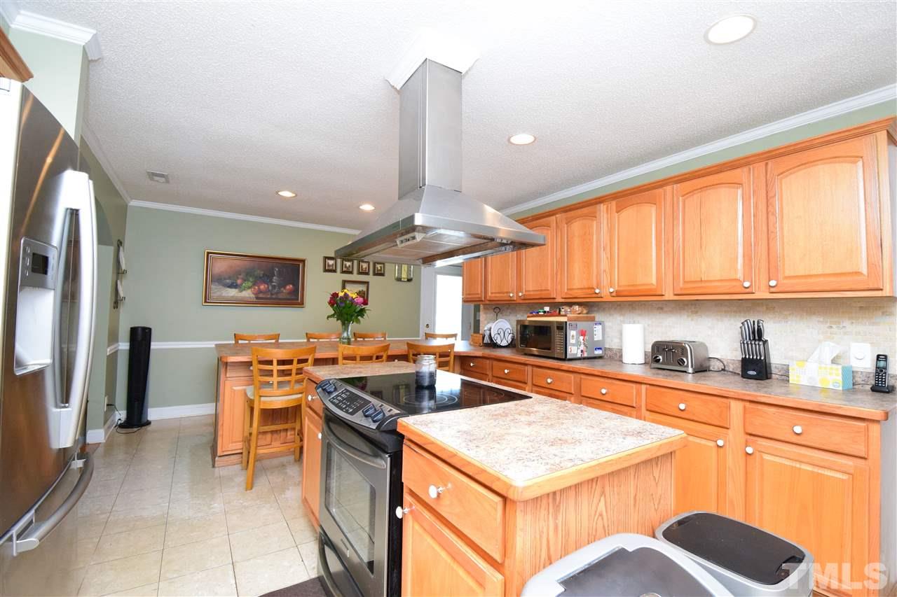 33 Blue Pond Road Clayton, NC 27520 - Photo 8 of 30 Gallery Image 8