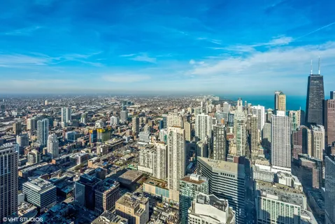 $999,000 | 401 North Wabash Avenue, Unit 63D, Chicago, IL 60611