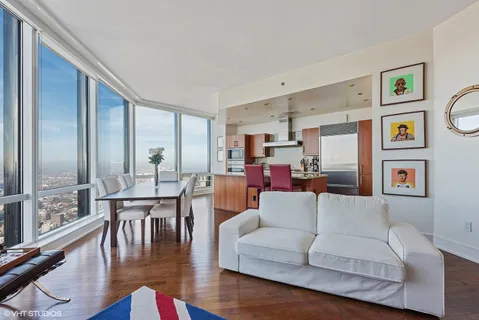 $999,000 | 401 North Wabash Avenue, Unit 63D, Chicago, IL 60611