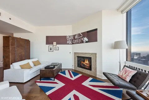 $999,000 | 401 North Wabash Avenue, Unit 63D, Chicago, IL 60611