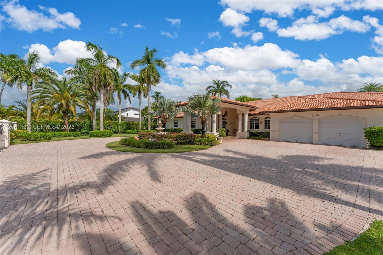 9735 Southwest 64th Street Miami, FL 33173 - Photo 2 of 44 Gallery Image 2