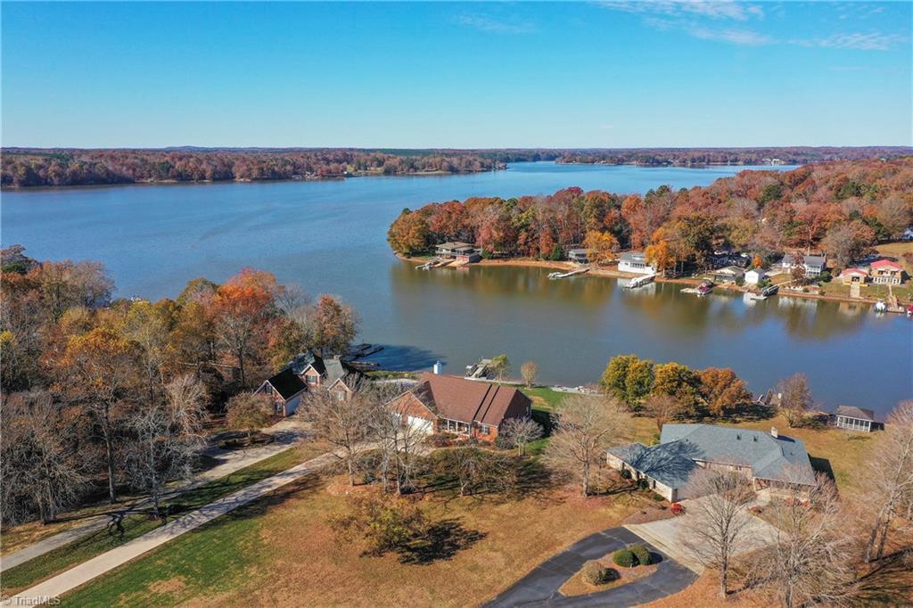 1851 Waterford Pointe Road Lexington, NC 27292 - Photo 4 of 49 Lake view to the main channel