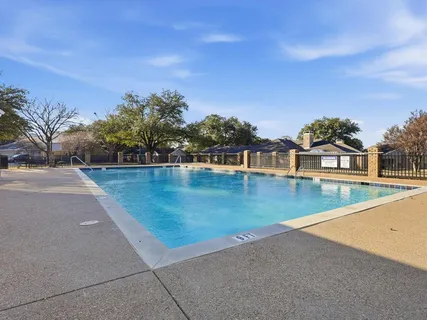 $325,000 | 2713 Meadowstone Court, Carrollton, TX 75006