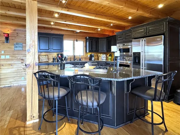 $1,350,000 | 5 Timber Valley Drive, Linn Valley, KS 66040