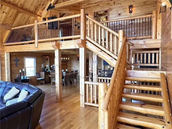 $1,350,000 | 5 Timber Valley Drive, Linn Valley, KS 66040