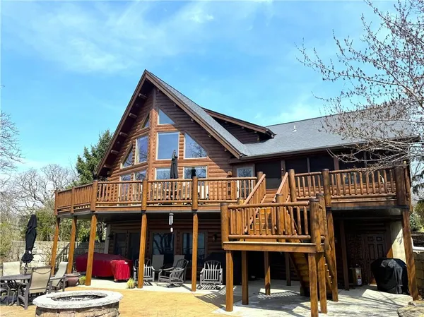 $1,350,000 | 5 Timber Valley Drive, Linn Valley, KS 66040