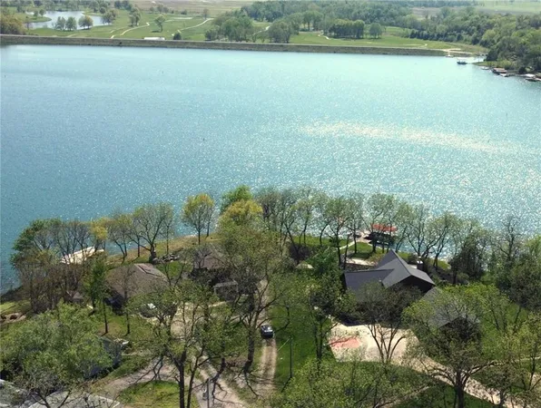 $1,350,000 | 5 Timber Valley Drive, Linn Valley, KS 66040