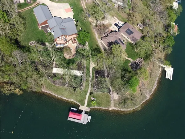 $1,350,000 | 5 Timber Valley Drive, Linn Valley, KS 66040