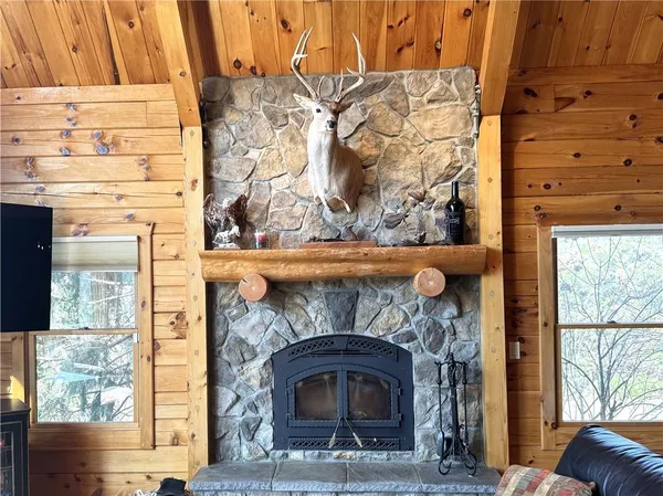 $1,350,000 | 5 Timber Valley Drive, Linn Valley, KS 66040