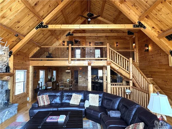 $1,350,000 | 5 Timber Valley Drive, Linn Valley, KS 66040