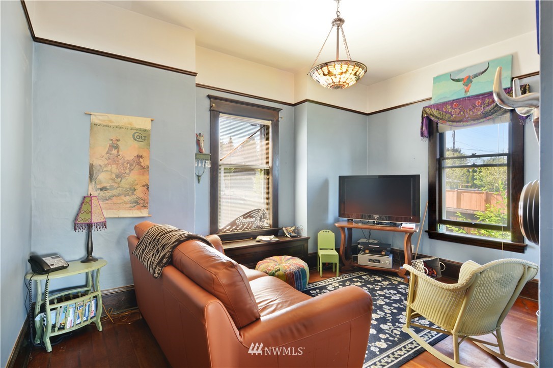 2202 Rockefeller Avenue Everett, WA 98201 - Photo 6 of 15