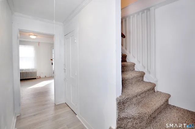 $269,999 | 118 Meadow Street, Winchester, CT 06098